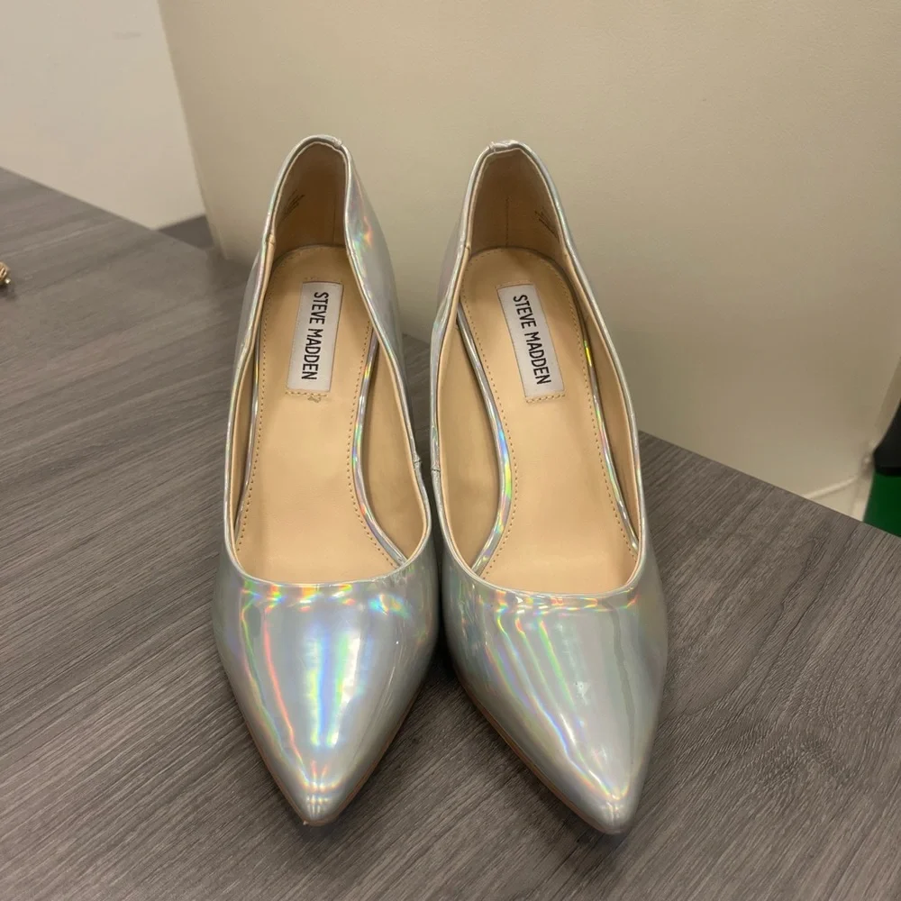 Steve Madden Salza Iridescent Metallic Pumps Size 7